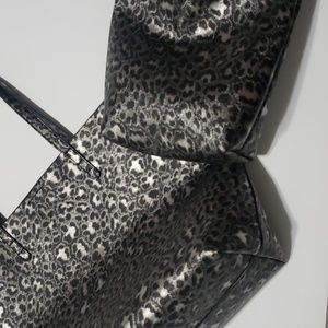 Charleston Tote with Cosmetic Bag